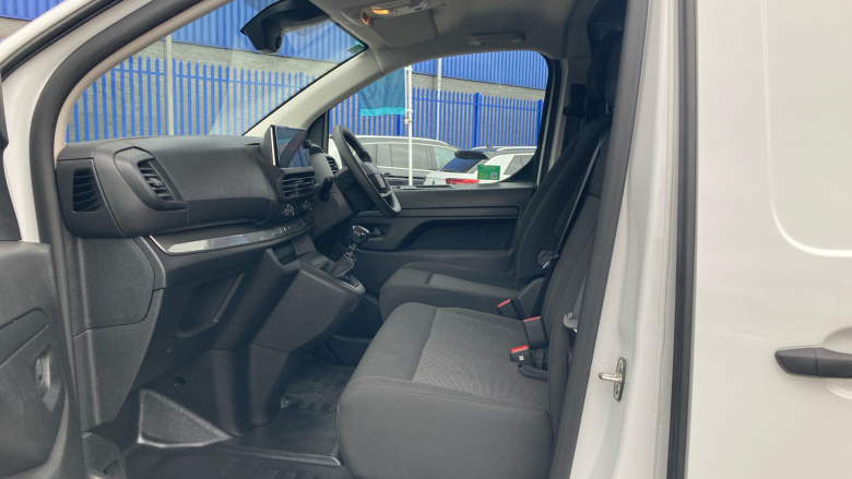 Vauxhall Vivaro L1 Diesel 1.5 Turbo D 120 Prime H1 Van